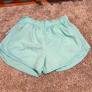 Nike running short